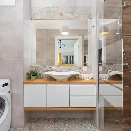 Zaruskiego 3-bedroom By Renters アパート *