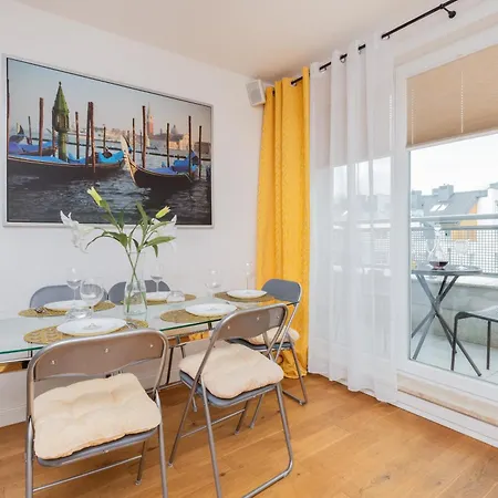 アパート Zaruskiego 3-bedroom By Renters *