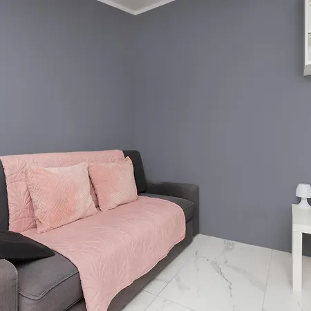 アパート Zaruskiego 3-bedroom By Renters *